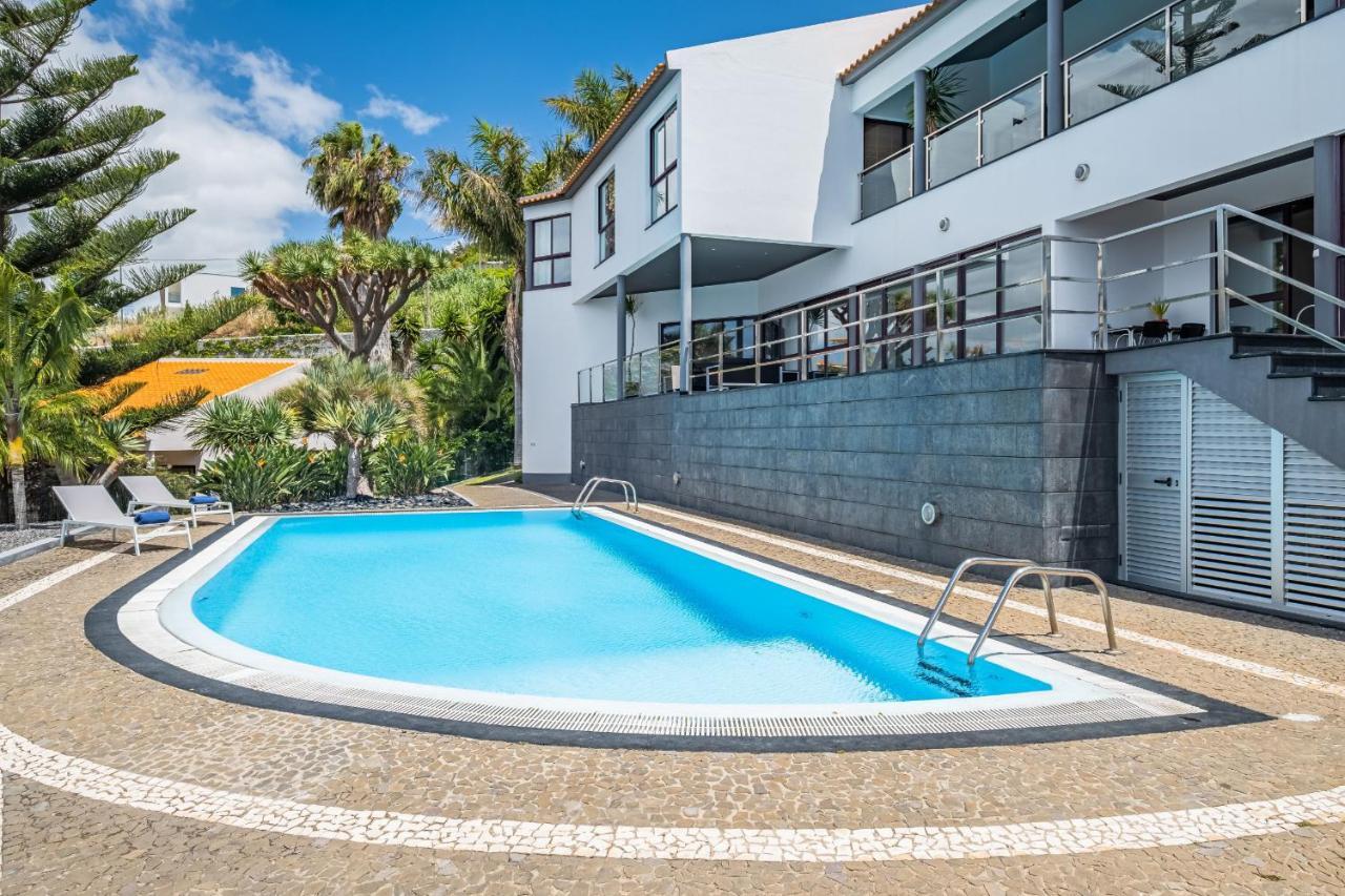 Ample Villa With Pool And Gorgeous Ocean View Funchal  Bagian luar foto