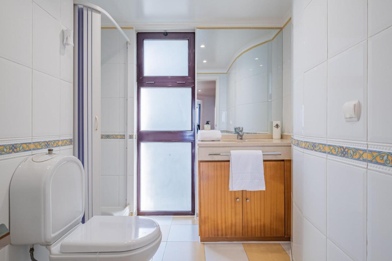 Ample Villa With Pool And Gorgeous Ocean View Funchal  Bagian luar foto